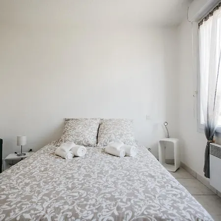 아파트 Appt 10 Min From Beaches, Wifi, Terrace